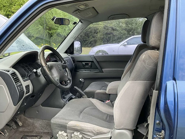 Mitsubishi pajero 3.2 di gls p.v. - 2001 - afbeelding 19 van  44