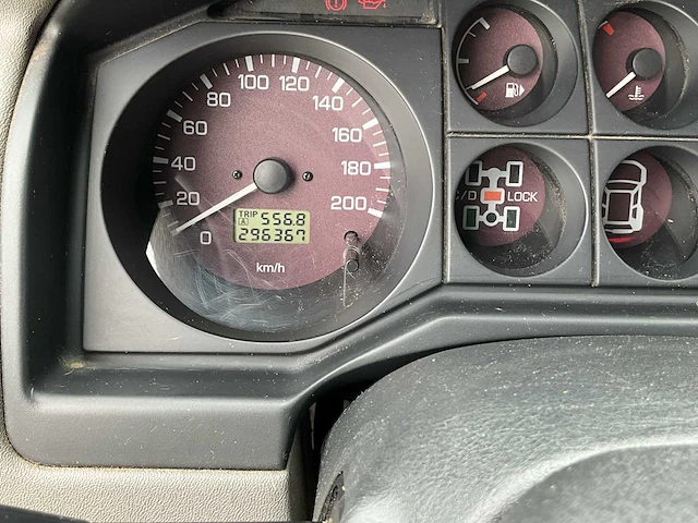 Mitsubishi pajero 3.2 di gls p.v. - 2001 - afbeelding 21 van  44