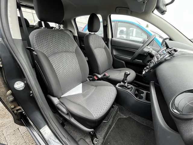 Mitsubishi space star 1.0i inform 71, 2014 - afbeelding 13 van  28