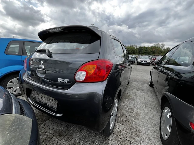 Mitsubishi space star 1.0i inform 71, 2014 - afbeelding 23 van  28