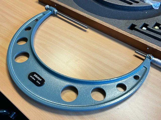 Mitutoyo 150-300 / 0.01mm diktemeter - afbeelding 2 van  5