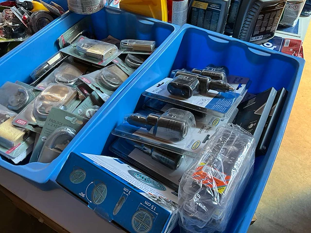 Mix kavel diverse auto accessoires - afbeelding 15 van  15