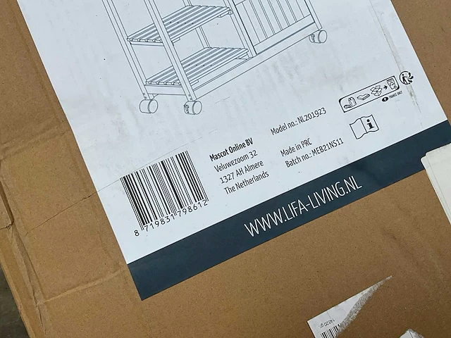 Mix kavel diverse binnen en buiten meubilair - afbeelding 7 van  11