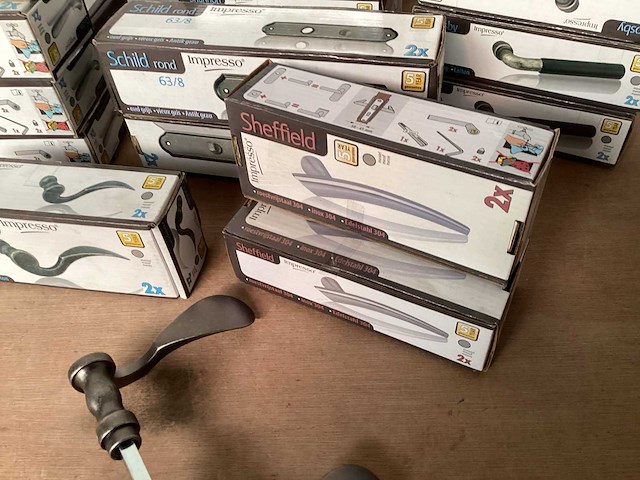 Mix kavel diverse deurklinken - afbeelding 6 van  7