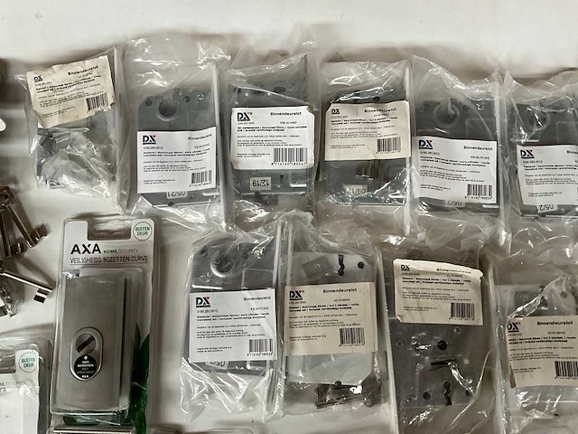 Mix kavel diverse hang- en sluitwerk van o.a. dulimex en axa - afbeelding 3 van  11