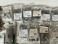 Mix kavel diverse hang- en sluitwerk van o.a. dulimex en axa - afbeelding 3 van  11