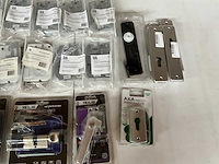 Mix kavel diverse hang- en sluitwerk van o.a. dulimex en axa - afbeelding 5 van  11