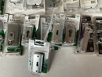 Mix kavel diverse hang- en sluitwerk van o.a. dulimex en axa - afbeelding 7 van  11