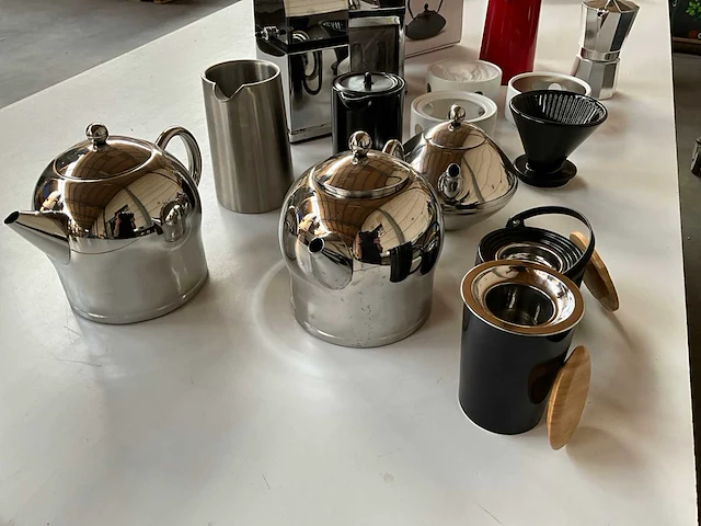 Mix kavel diverse koffie/thee kannen van o.a. leopold vienna & bredemeijer - afbeelding 7 van  16