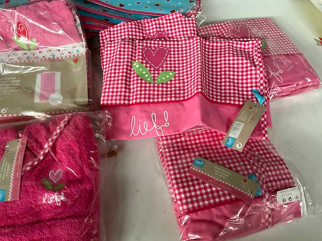 Mix kavel diverse lief! baby/kind artikelen - afbeelding 9 van  10