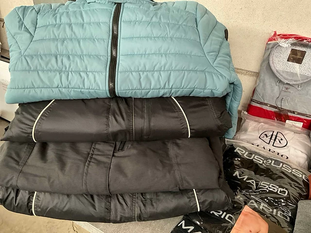 Mix kavel diverse merken en maten heren kleding - afbeelding 4 van  12