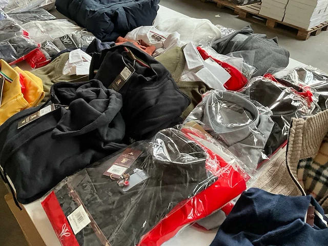 Mix kavel diverse merken en maten heren kleding - afbeelding 5 van  15