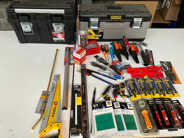 Mix kavel diverse merken gereedschap - afbeelding 1 van  13