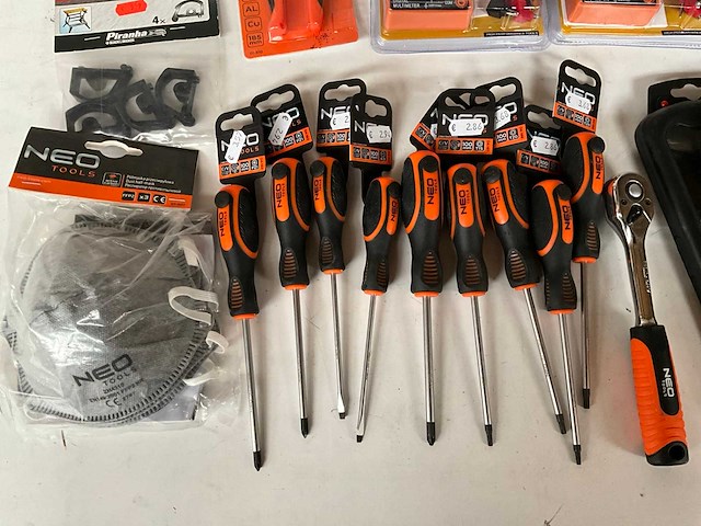 Mix kavel diverse merken handgereedschap & accessoires - afbeelding 2 van  10