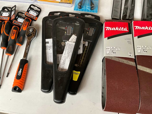 Mix kavel diverse merken handgereedschap & accessoires - afbeelding 6 van  10