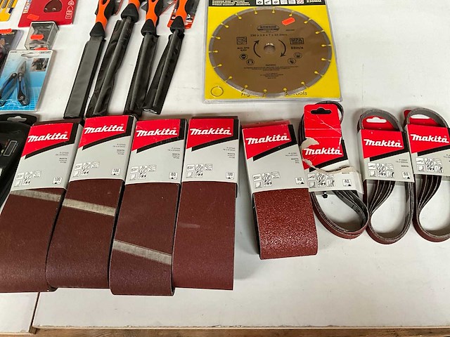 Mix kavel diverse merken handgereedschap & accessoires - afbeelding 7 van  10