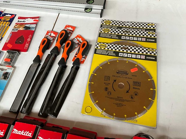Mix kavel diverse merken handgereedschap & accessoires - afbeelding 8 van  10