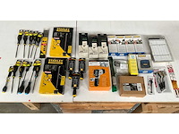 Mix kavel diverse merken handgereedschap & accessoires - afbeelding 1 van  11