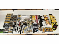 Mix kavel diverse merken handgereedschap en accessoires - afbeelding 1 van  11
