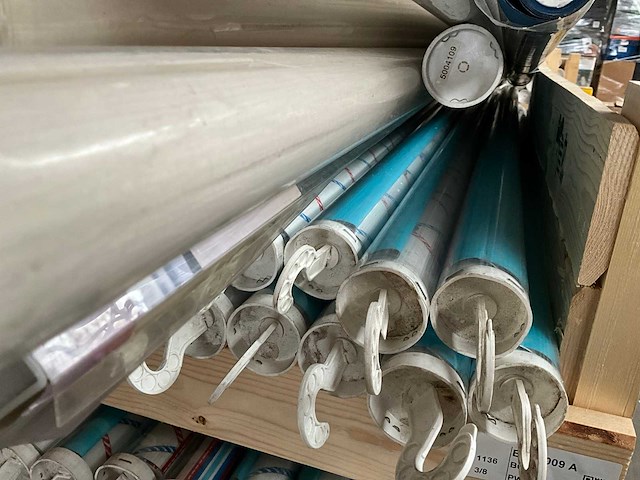 Mix kavel diverse rolgordijnen (36x) - afbeelding 4 van  5