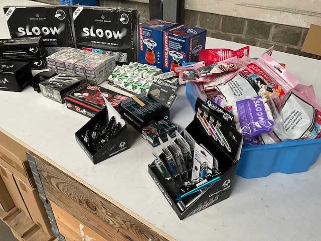 Mix kavel diverse rookwaren - afbeelding 11 van  12