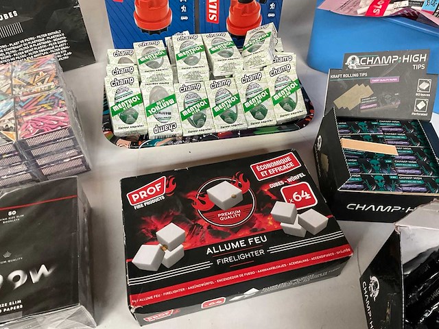 Mix kavel diverse rookwaren - afbeelding 6 van  12