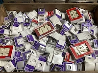 Mix kavel diverse schakelmateriaal (300x) - afbeelding 1 van  6