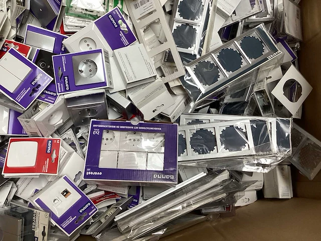 Mix kavel diverse schakelmateriaal (900x) - afbeelding 5 van  6