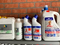 Mix kavel diverse schoonmaak- en verfbenodigheden - afbeelding 1 van  6