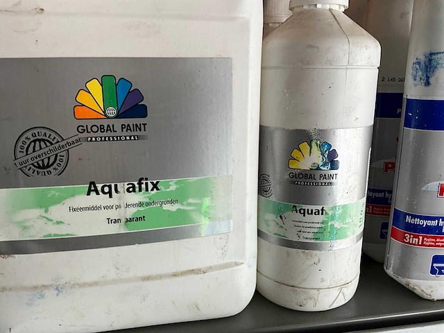 Mix kavel diverse schoonmaak- en verfbenodigheden - afbeelding 2 van  6