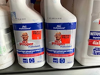 Mix kavel diverse schoonmaak- en verfbenodigheden - afbeelding 4 van  6