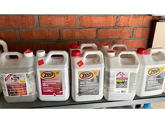 Mix kavel diverse schoonmaakmiddelen zep en super - afbeelding 1 van  4