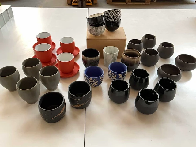 Mix kavel diverse soorten kopjes - afbeelding 1 van  10