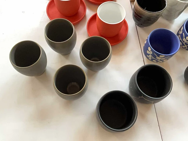 Mix kavel diverse soorten kopjes - afbeelding 4 van  10