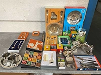 Mix kavel diverse verzilverde accessoires - afbeelding 1 van  13