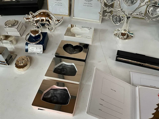 Mix kavel diverse verzilverde woonaccessoires - afbeelding 3 van  16