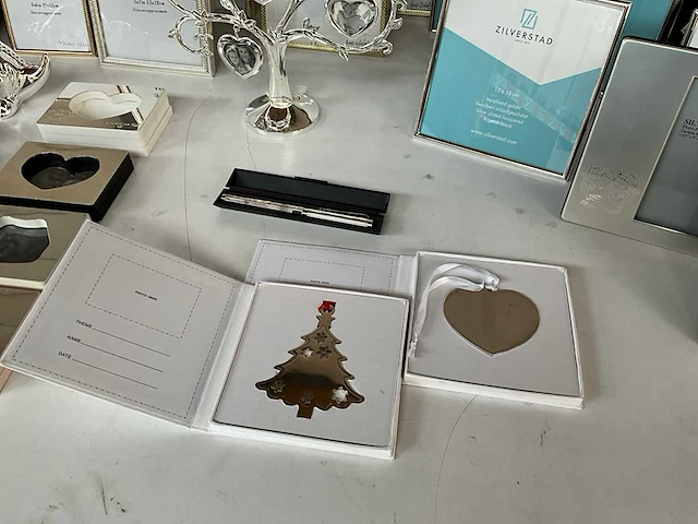 Mix kavel diverse verzilverde woonaccessoires - afbeelding 4 van  16