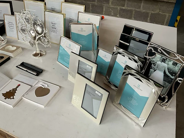Mix kavel diverse verzilverde woonaccessoires - afbeelding 5 van  16