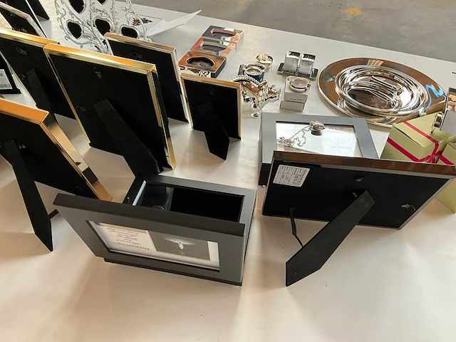 Mix kavel diverse verzilverde woonaccessoires - afbeelding 8 van  16