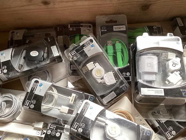 Mix kavel laadkabels en laders, iphone, samsung - afbeelding 3 van  5