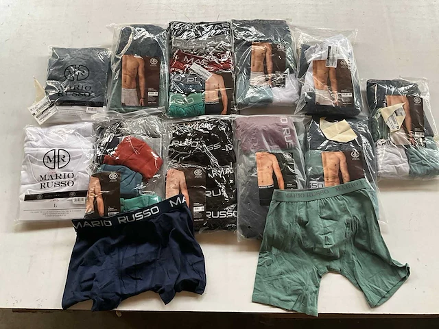 Mix kavel mario russo boxershorts en basic t-shirts - afbeelding 1 van  10
