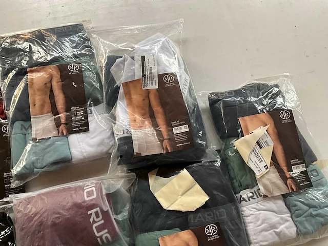 Mix kavel mario russo boxershorts en basic t-shirts - afbeelding 9 van  10
