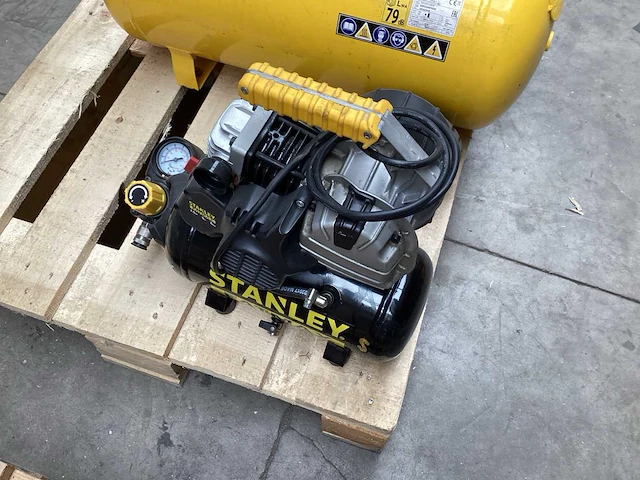 Mix kavel retouren stanley - afbeelding 2 van  5