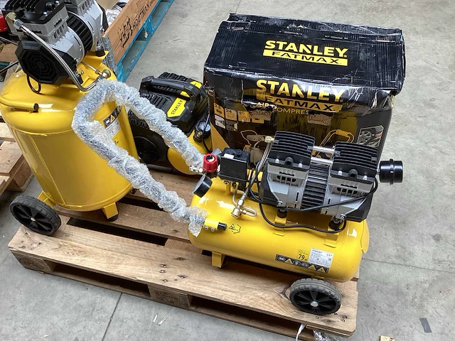 Mix kavel retouren stanley - afbeelding 1 van  6