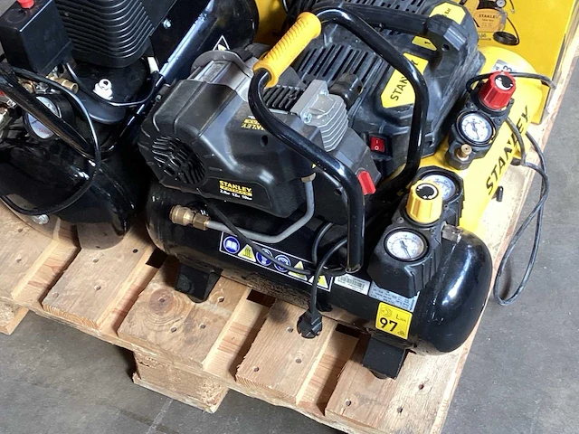Mix kavel retouren webwinkel stanley - afbeelding 2 van  7