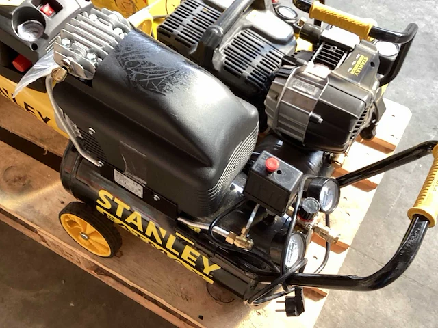 Mix kavel retouren webwinkel stanley - afbeelding 3 van  7