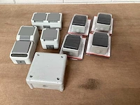 Mix kavel schakelmateriaal, spatwaterdicht - afbeelding 1 van  4