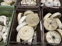 Mix kunststofwielen - afbeelding 3 van  4