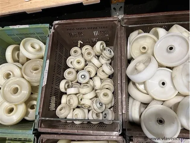 Mix kunststofwielen - afbeelding 4 van  4