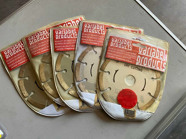 Mix lot gereedschap en accessoires - afbeelding 5 van  6